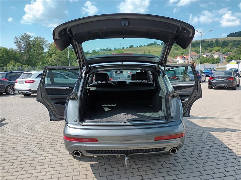 Audi Q7 3,0 TDI,150KW,ČR,S-LINE,TAŽNÉ, - fotka 20 z 41