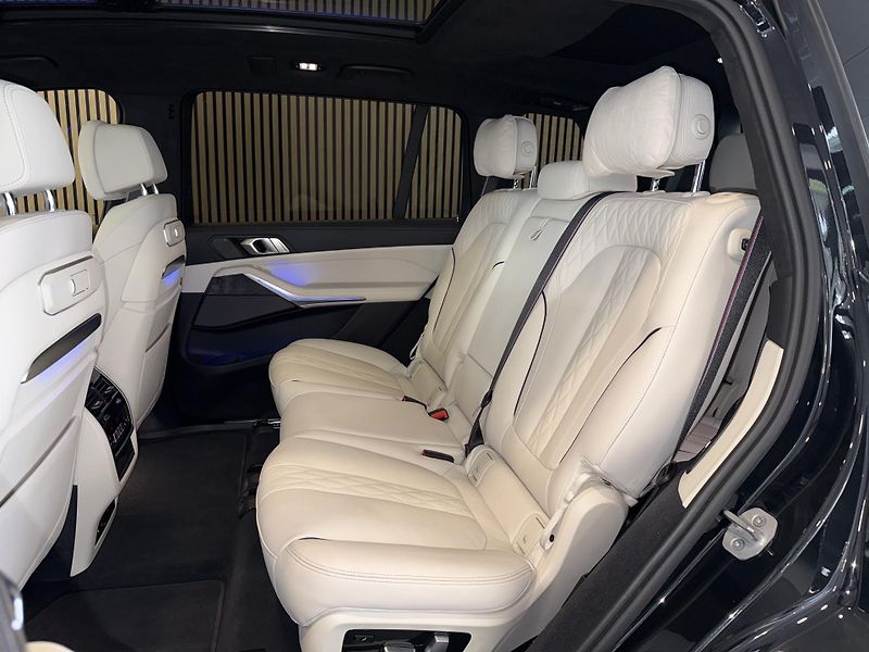 BMW X7 40d M Tažné Masáž Pano Záruka - fotka 13 z 48