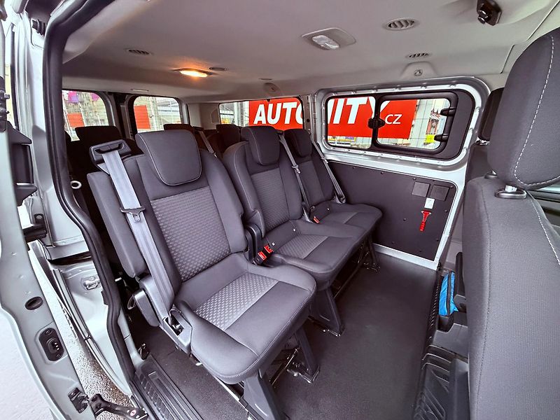 Ford Tourneo Custom 2.0 TDCi Trend, ČR, 1.Maj - fotka 13 z 24