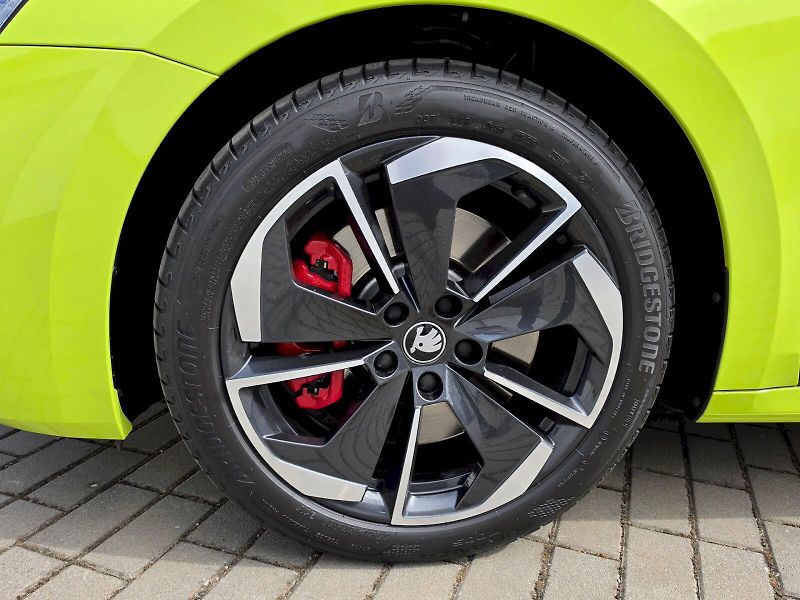 Škoda Octavia (2025) 2,0TSI 195KW DSG RS - fotka 32 z 34