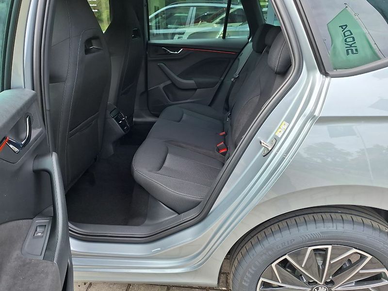 Škoda Kamiq Dynamic 1,0TSI 85kW - fotka 7 z 11