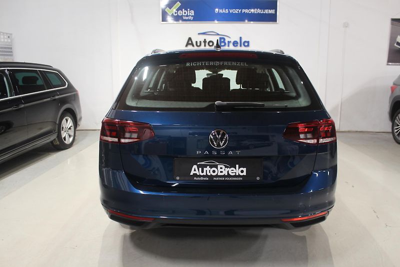 Volkswagen Passat (2021) 2.0TDI DSG LED Nez.Topení - fotka 11 z 36