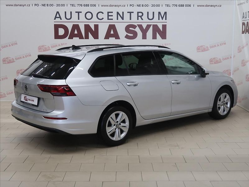 Volkswagen Golf 1,5 TSI EVO Life 1.majitel CZ - fotka 4 z 34