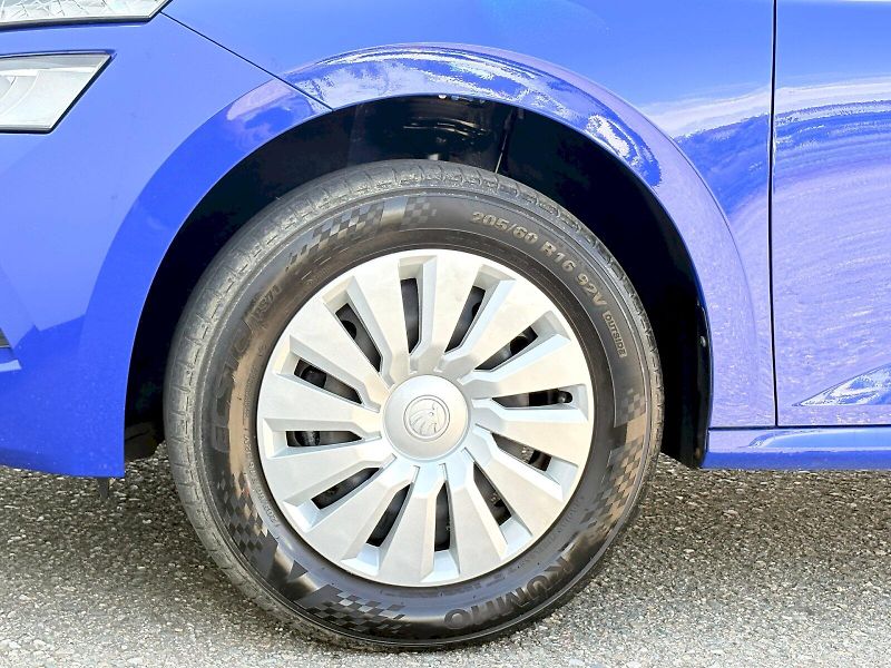 Škoda Kamiq (2022) 1.5 TSI / 110 kW / AMBITION - fotka 17 z 24