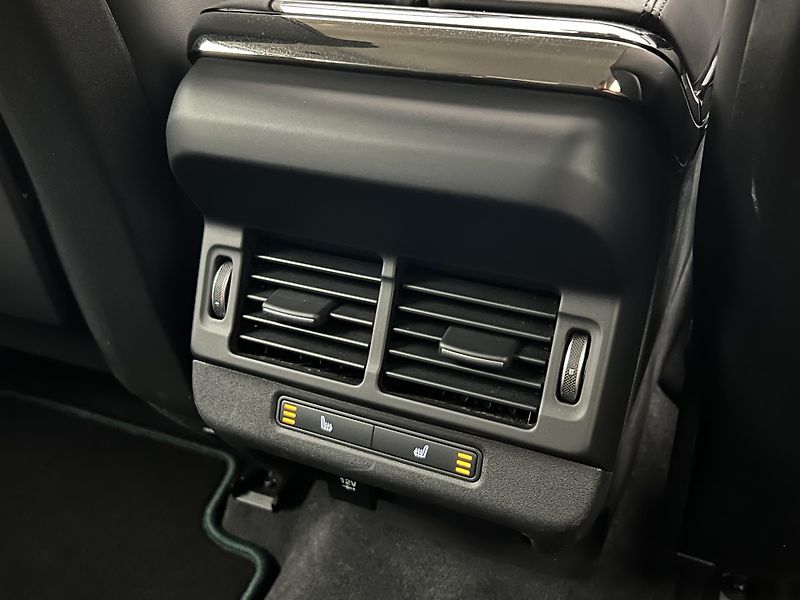 Land Rover Range Rover Evoque P200 R-DYNAMIC HSE AUT CZ - fotka 21 z 48