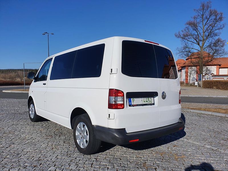 Volkswagen Transporter (2011) 2L 75kw 7míst, splátky  - fotka 9 z 23