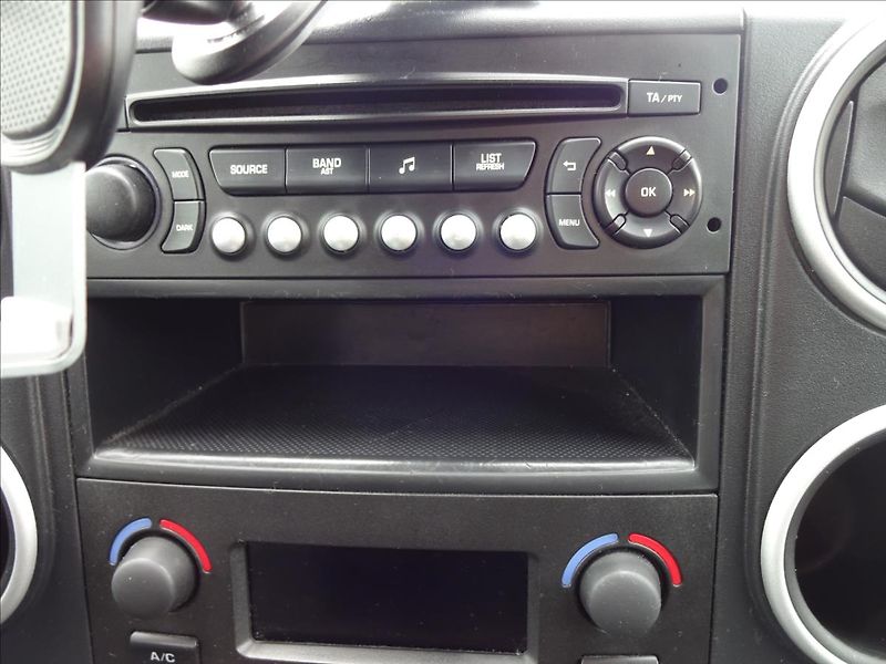 Citroën Berlingo 1,6 HDI 73kW - fotka 33 z 44