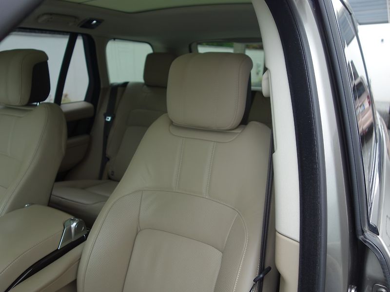 Land Rover Range Rover (2021) D300*VOGUE*50000KM*REZERVACE!! - fotka 14 z 50