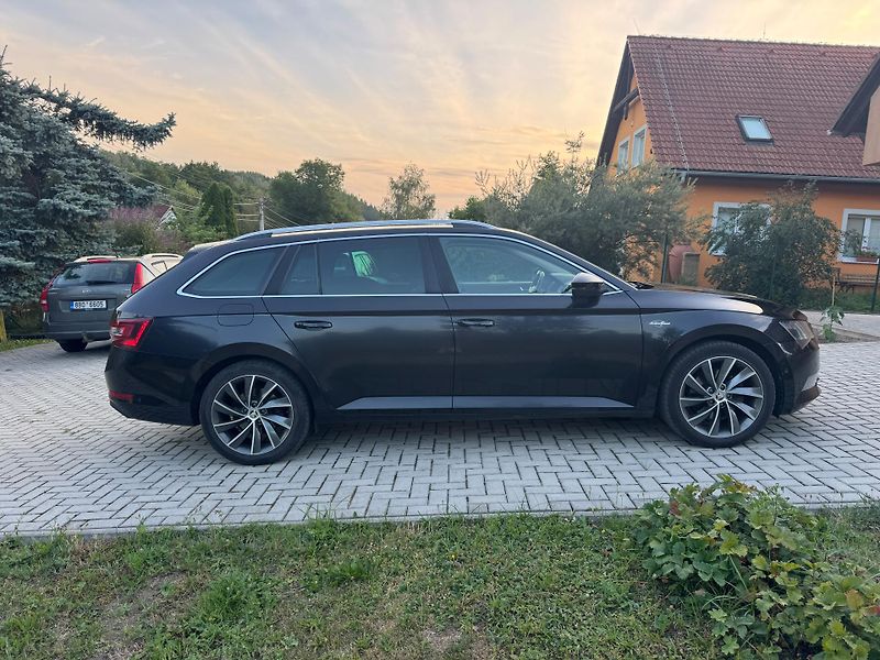 Škoda Superb (2015) Prodám naše rodinné auto - fotka 4 z 25
