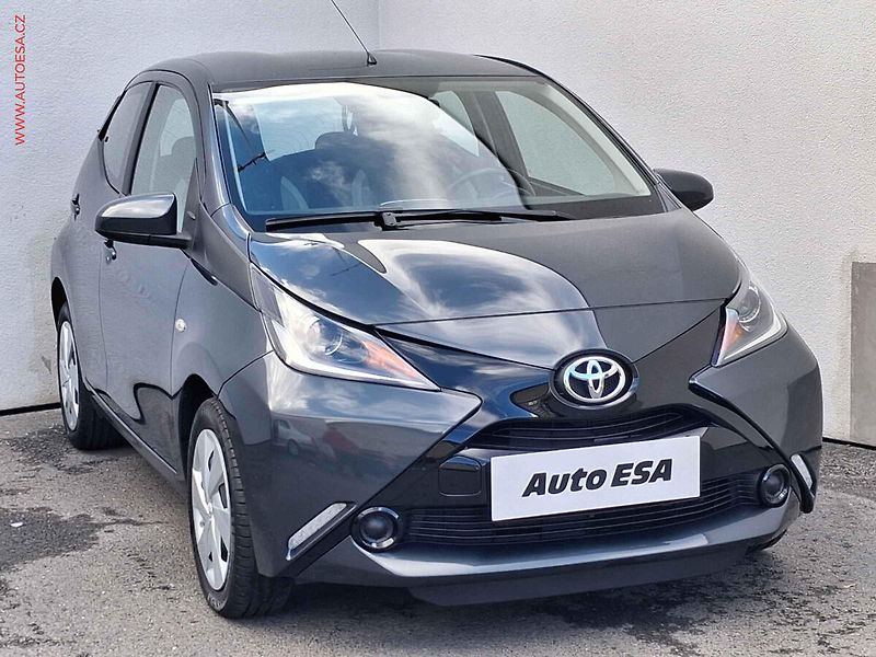 Toyota Aygo (2015) 1.0i, AC, tempo - fotografie inzerátu