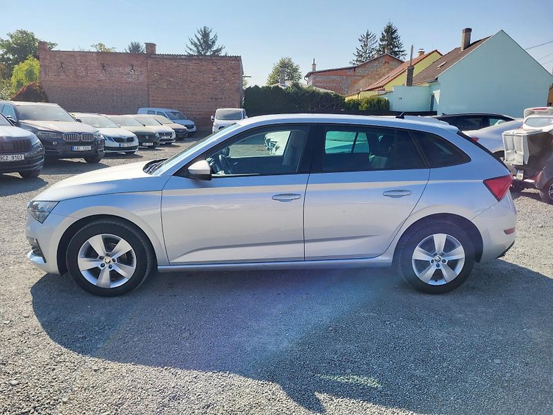 Škoda Scala 1.0 TSI 70kW AMBITION *ČR - fotka 2 z 42