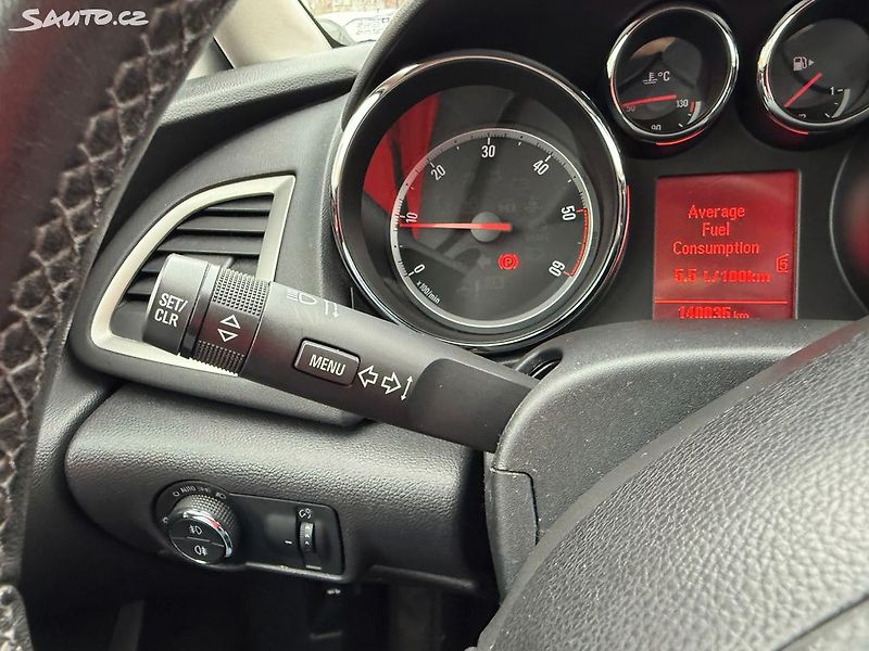 Opel Astra 1.7 CDTi 81kW - fotka 23 z 38