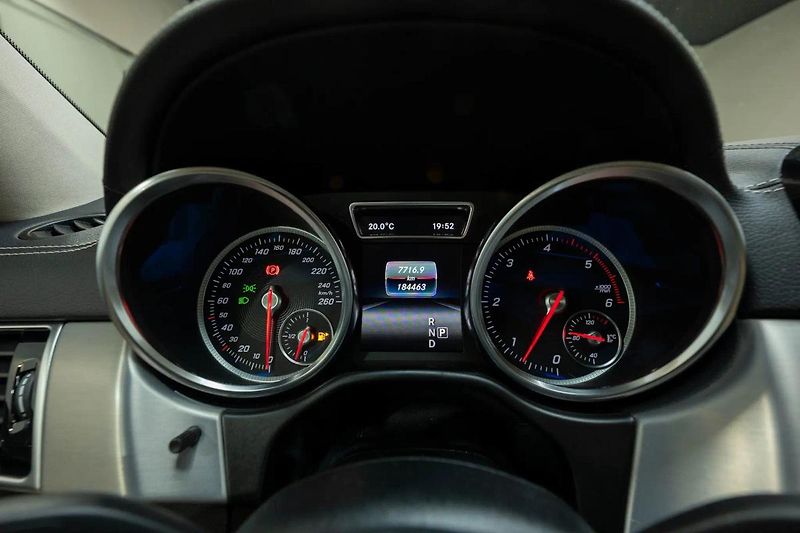 Mercedes-Benz GLE 350d Coupe 190 kW AMG paket - fotka 10 z 24