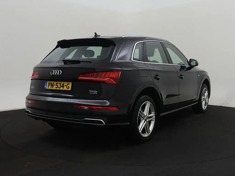 Audi Q5 2.0TFSI 185kW Quattro S-Line  - fotka 2 z 16