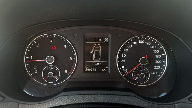 Volkswagen Sharan (2015) 2.0 TDI 110KW DSG 7MÍST - fotka 16 z 26