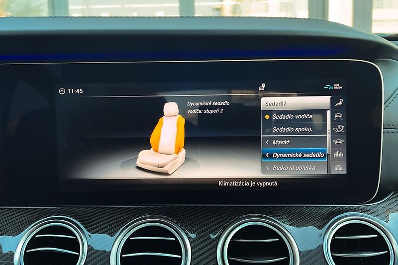 Mercedes-Benz Třídy E (2017) E63S AMG 4Matic+ V8 Biturbo - fotka 74 z 99
