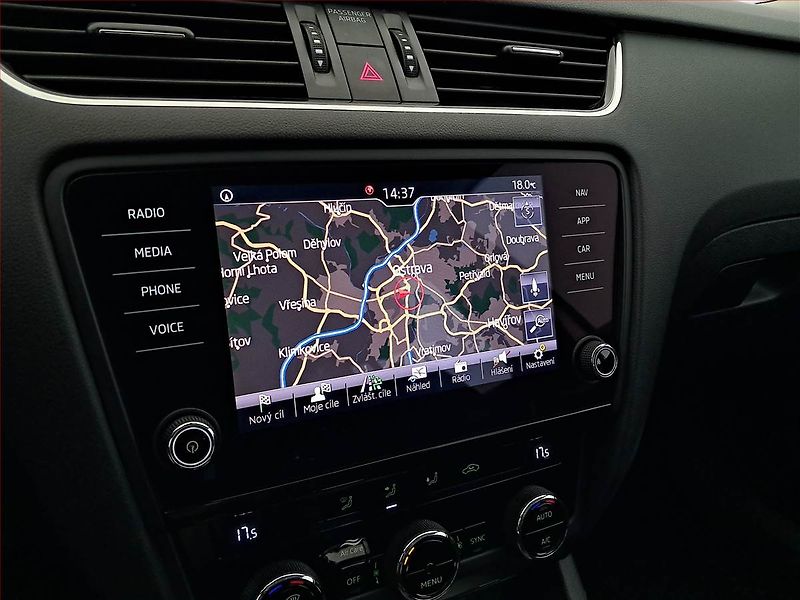 Škoda Octavia (2019) 1.6 TDI, Automat, Serv.kniha - fotka 17 z 20