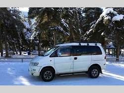 Tohle je auto, co jezdí do střediska vždy jako první. Auto vlekařů také dost často zasahuje ve chvíli, kdy někdo zablokuje jednou příjezdovou cestu, což se stává poměrně často.
