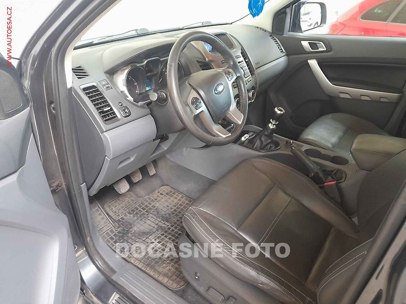 Ford Ranger (2013) 2.2TDCi 4x4, AC, TZ, kamera - fotka 3 z 3