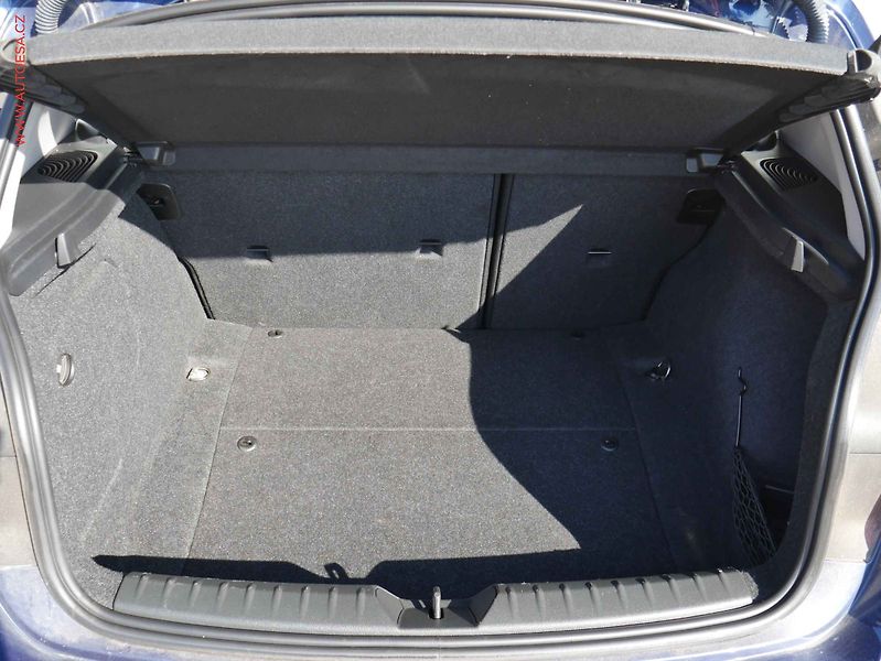 BMW Řada 1 (2015) 1.5i 118i, Sport Line, AT - fotka 7 z 20