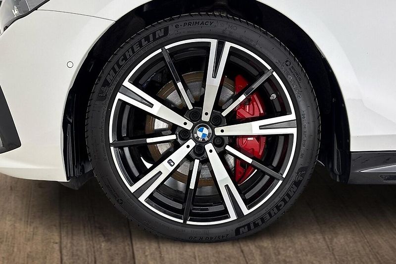 BMW Řada 5 540d xDrive Sedan - fotka 25 z 25