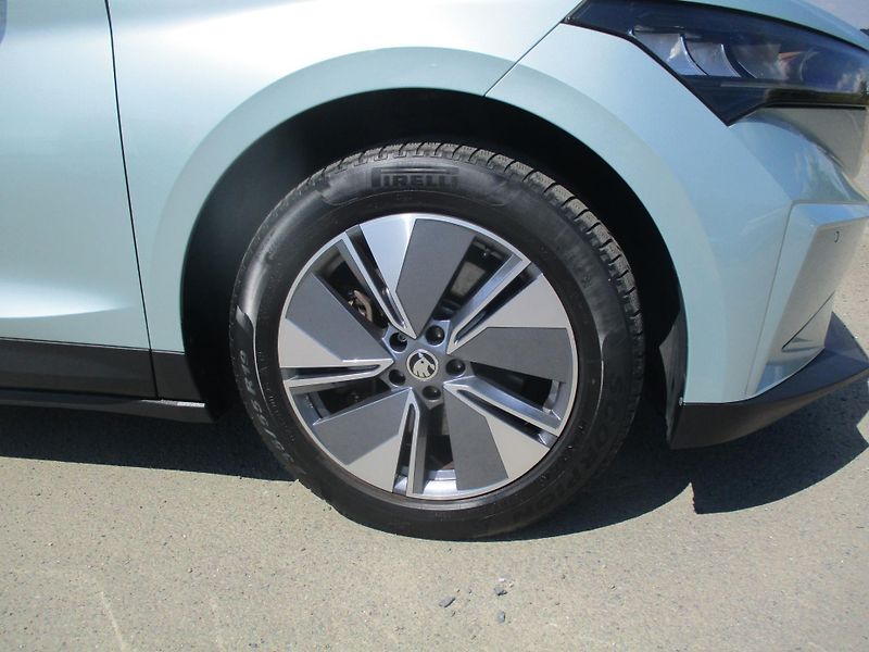 Škoda Enyaq iV 80 LOFT 150kW 82kWh TČ - fotka 27 z 54