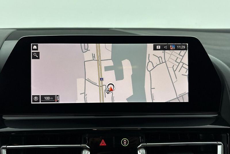 BMW Řada 8 M850i xDrive - fotka 17 z 25