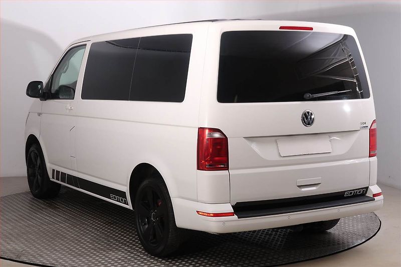 Volkswagen Multivan (2015) Comfortline 2.0 TDI, DPH - fotka 4 z 17