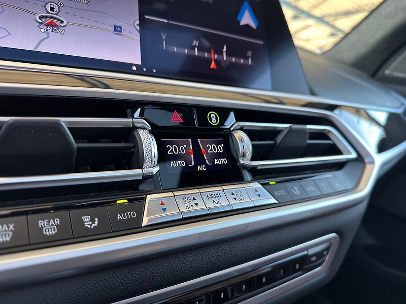 BMW X7 (2021) M50D FINAL EDITION 1/100 - fotka 33 z 43