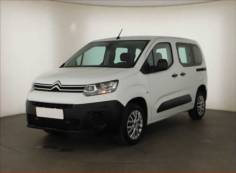 Citroën Berlingo (2023) Live Pack 1.5 BlueHDi, 5Míst - fotka 2 z 14