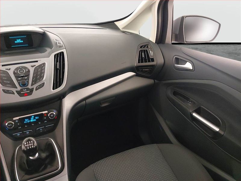 Ford C-MAX (2014) 1.0 EcoBoost, Tempomat - fotka 8 z 19