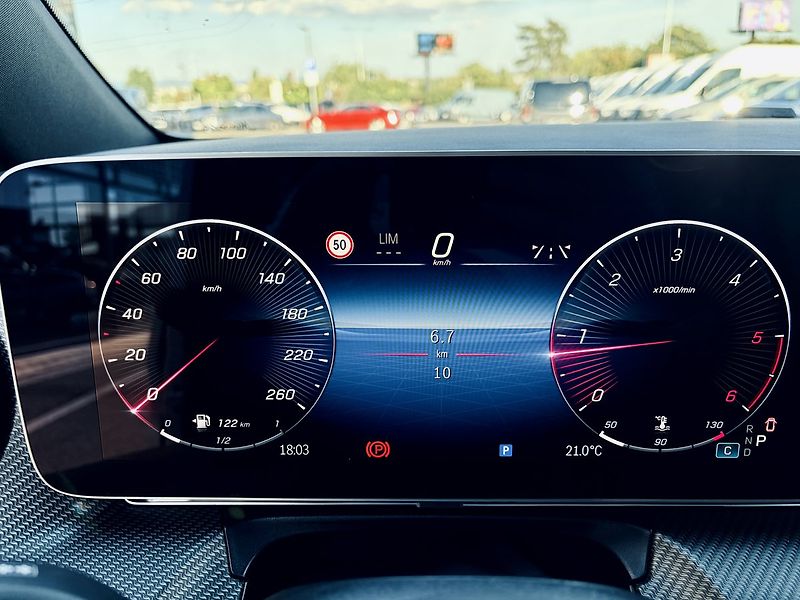 Mercedes-Benz Třídy V (2026) 300d EXCLUSIVE AMG 4M L AIR - fotka 25 z 34