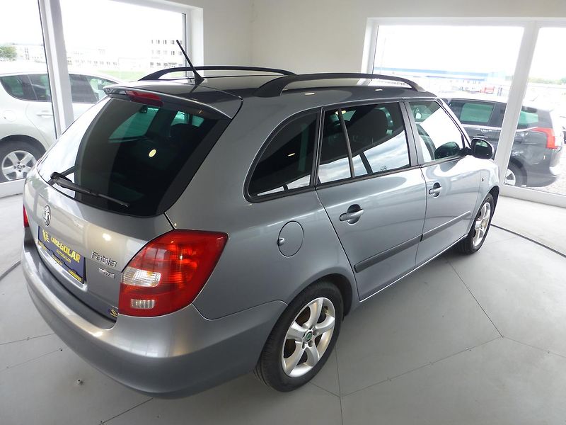 Škoda Fabia (2011) 1,2TSI**ALU KOLA**KLIMATIZACE* - fotka 5 z 21