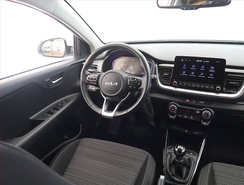 Kia Stonic (2024) 1.2 DPI, ČR,1.maj, Serv.kniha - fotka 7 z 22