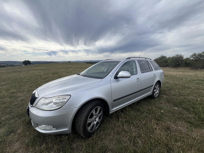 Škoda Octavia (2010) Combi  - fotka 1 z 14
