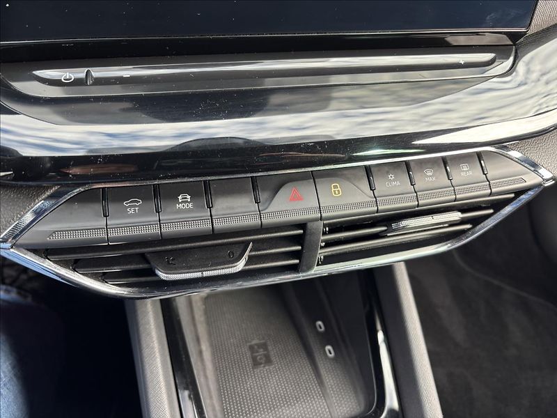 Škoda Octavia 2,0 TDI 110kW Style - fotka 42 z 48