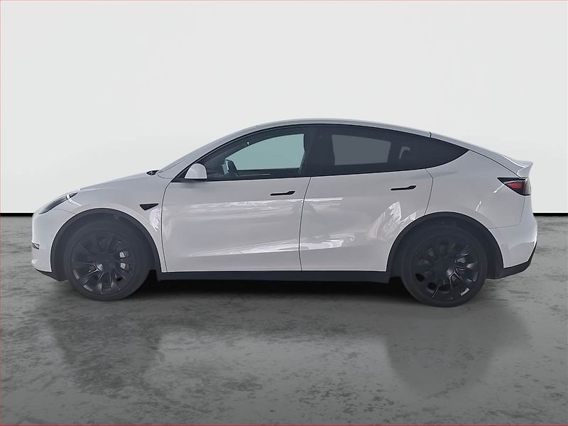Tesla Model Y (2022) Long Range AWD 79kWh, SoH 91% - fotka 3 z 31