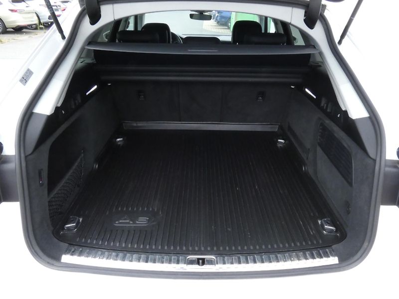 Audi A6 Allroad (2021) 50 TDI - fotka 15 z 29