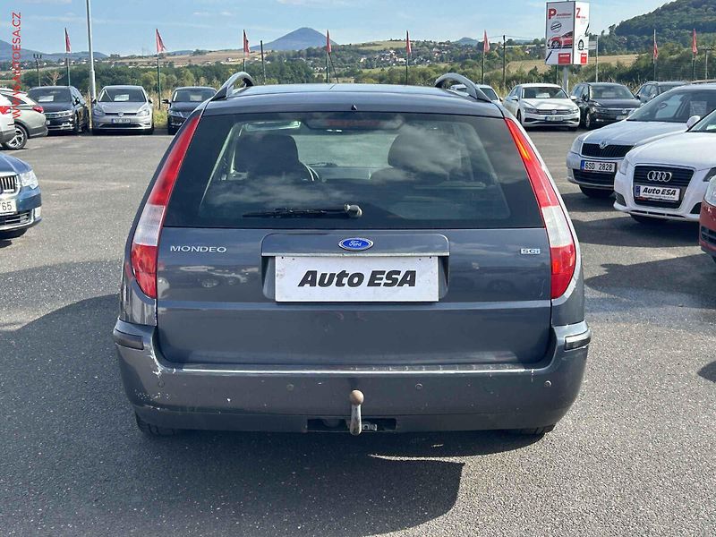 Ford Mondeo (2004) 1.8 16V, AC, výhřev sed - fotka 5 z 16