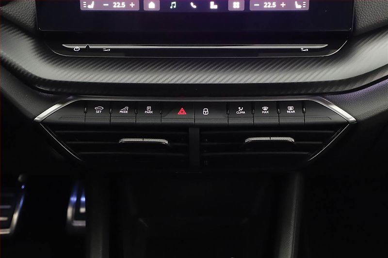 Škoda Octavia (2025) 2.0 TDI - fotka 14 z 19
