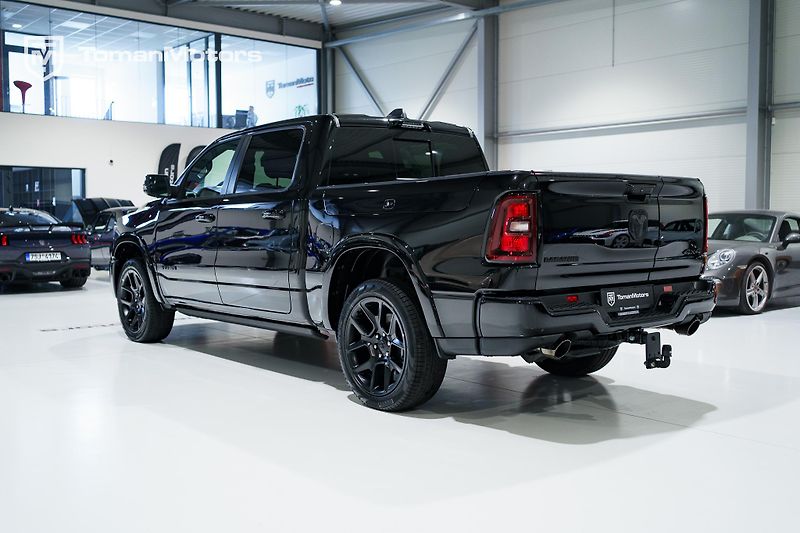 RAM 1500 (2025) Laramie Hurricane RAMBOX, ČR - fotka 7 z 28