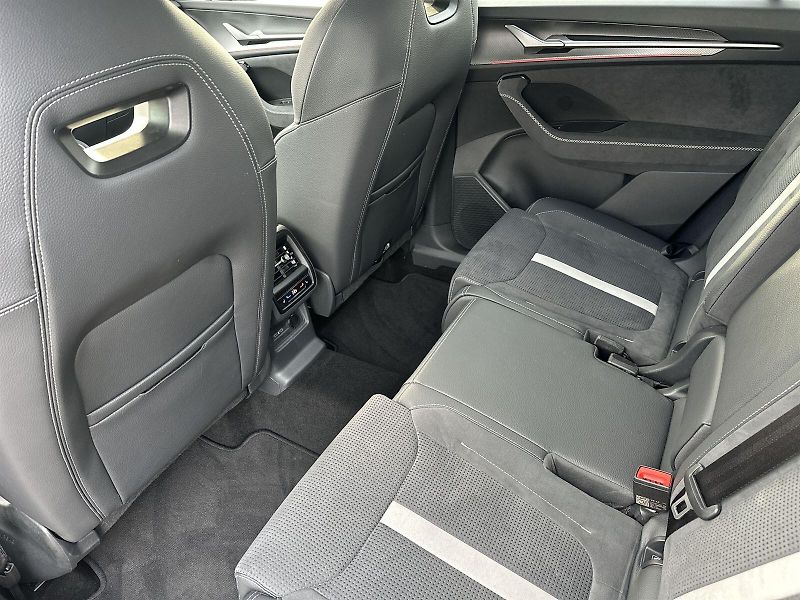 Škoda Kodiaq (2024) 2.0 TDI 4x4 DSG Sportline - fotka 8 z 40