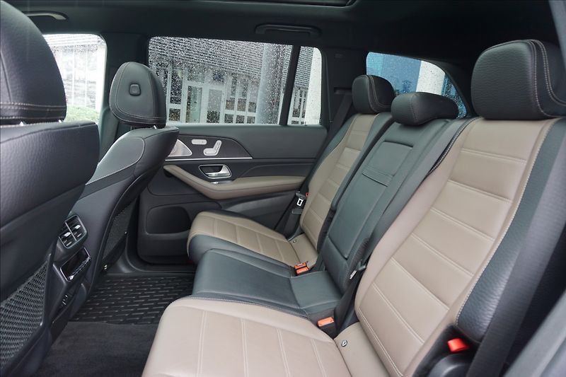 Mercedes-Benz GLS 2,9 350d 4M,AMG,CZ,1.majitel - fotka 12 z 32