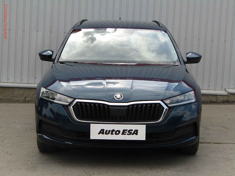Škoda Octavia (2020) 1.5 TSi, ČR, Ambition - fotka 2 z 21