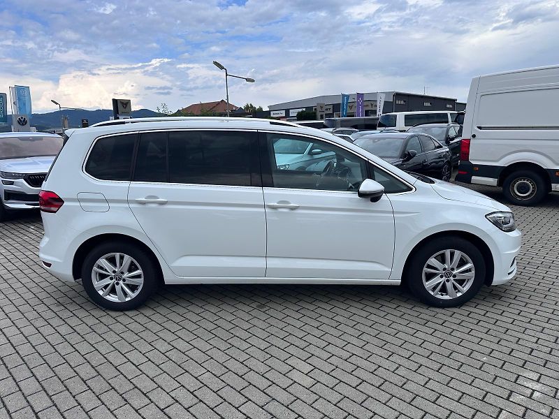Volkswagen Touran 2.0 TDI 110 kW Highline - fotka 3 z 17