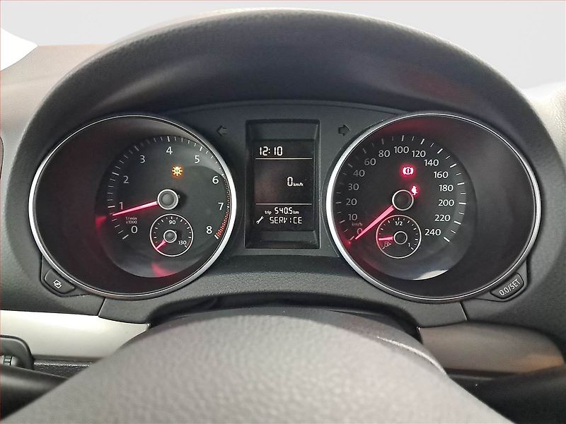Volkswagen Golf (2010) 1.4 16V, Park. senzory - fotka 11 z 15