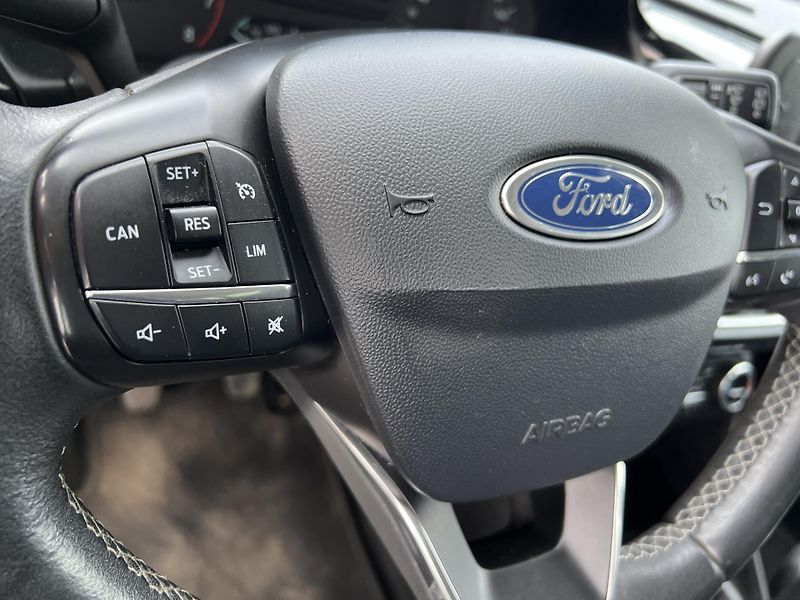 Ford Fiesta 1.0i KLIMA TEMPOMAT PŮVOD ČR - fotka 14 z 42