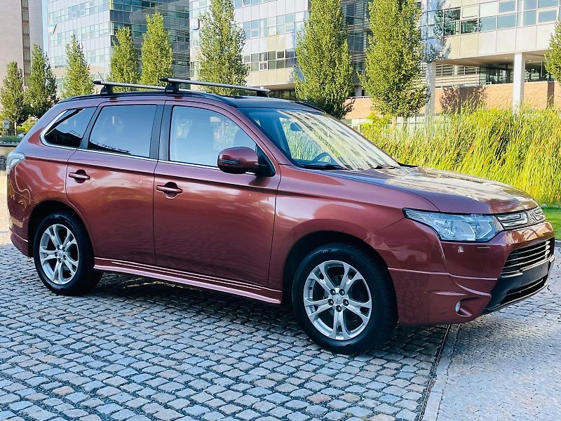 Mitsubishi Outlander 2.2D 4x4 7MÍST KAMERA SERVISKA - fotka 9 z 50