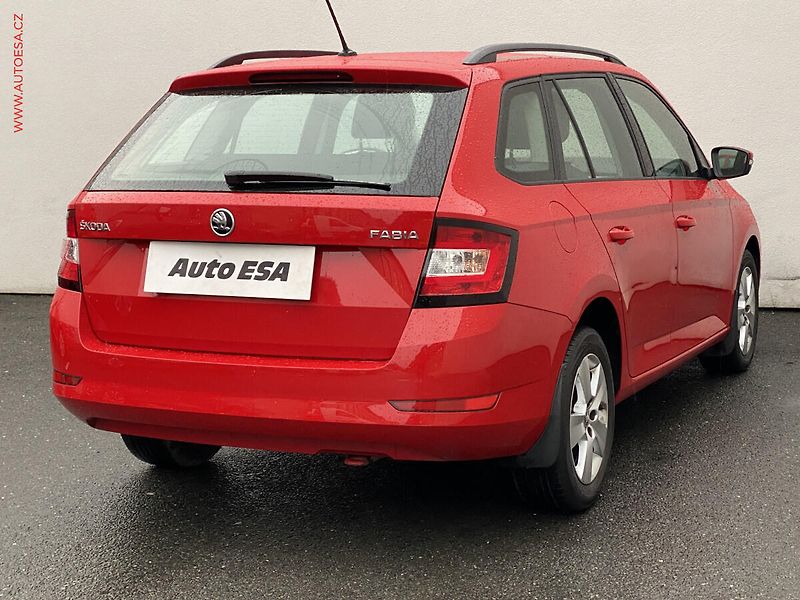 Škoda Fabia (2019) 1.0TSi, ČR, Ambition - fotka 4 z 15