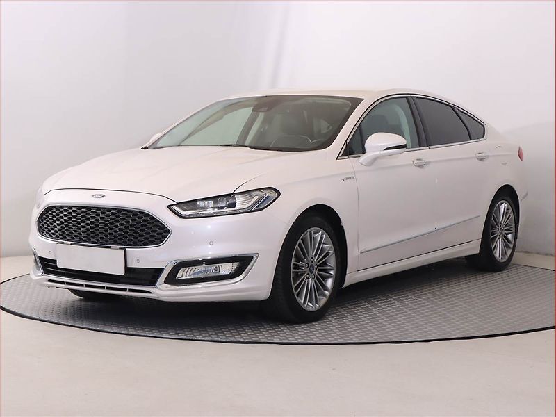 Ford Mondeo (2019) Vignale 2.0 Hybrid, Automat - fotka 2 z 22